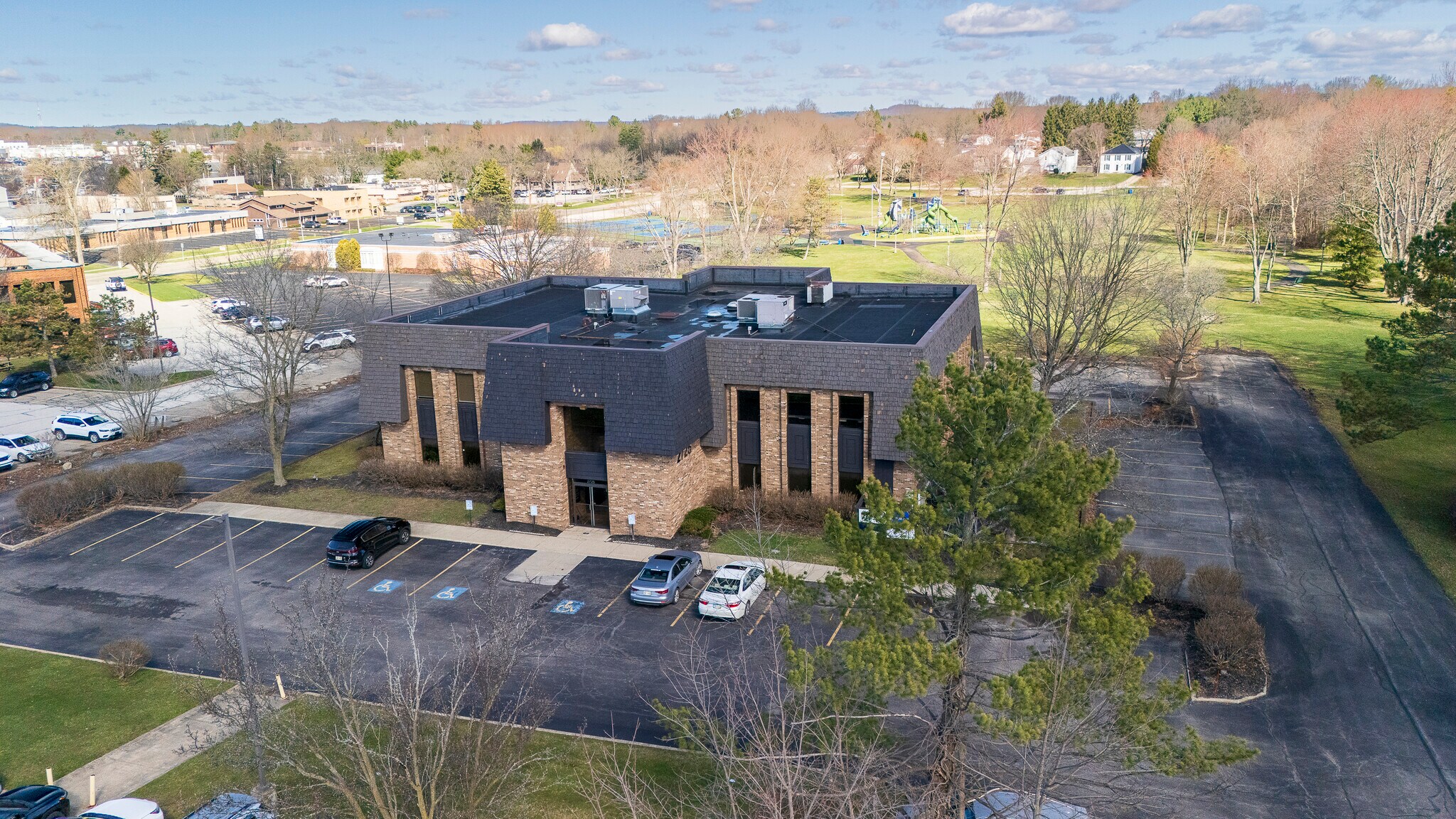 2725 Abington Ct, Akron, OH à louer Photo principale- Image 1 de 8