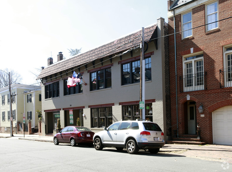 210 N Lee St, Alexandria, VA for lease - Building Photo - Image 2 of 2