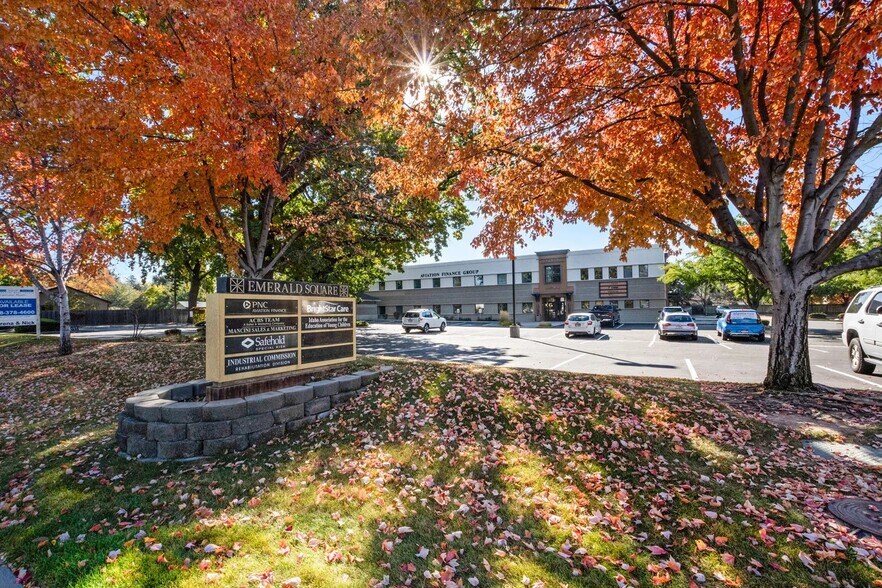 4355 W Emerald St, Boise, ID à louer - Photo du bâtiment - Image 3 de 13