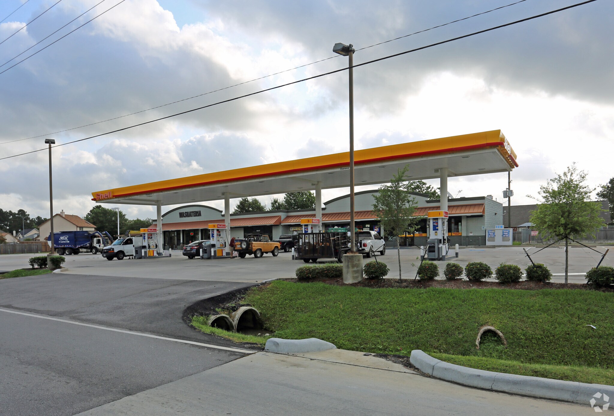 1525 S Cherry St, Tomball, TX for lease Primary Photo- Image 1 of 3