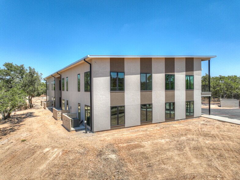 1878 Herbelin Rd, New Braunfels, TX à vendre - Photo du bâtiment - Image 3 de 89