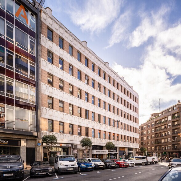 Avenida Madariaga, 1, Bilbao, Vizcaya à louer - Photo du bâtiment - Image 2 de 3