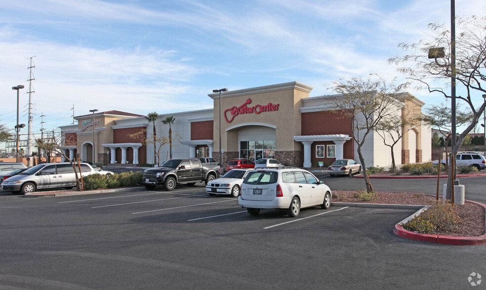 8621 W Charleston Blvd, Las Vegas, NV for sale - Primary Photo - Image 1 of 3