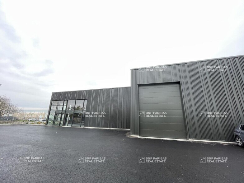 Flex dans Beauzelle à louer - Photo du bâtiment - Image 2 de 11