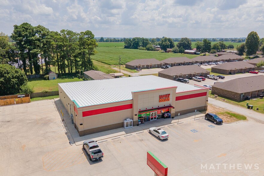 1212 S Main St, Leachville, AR à vendre - Photo du bâtiment - Image 2 de 3