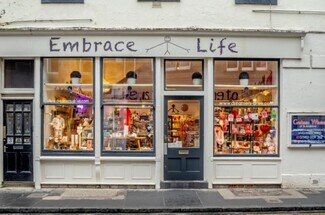 Plus de détails pour 5 Church St, St Andrews - Commerce de détail à louer