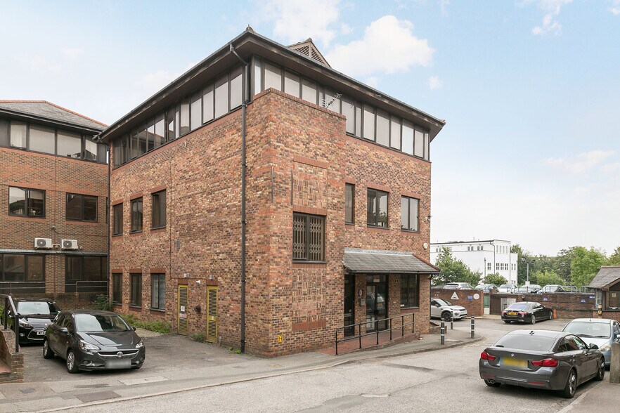 288 Chase Rd, Londres à louer - Photo du bâtiment - Image 3 de 19