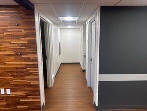 1805 N Scottsdale Rd, Tempe, AZ for lease Interior Photo- Image 2 of 26