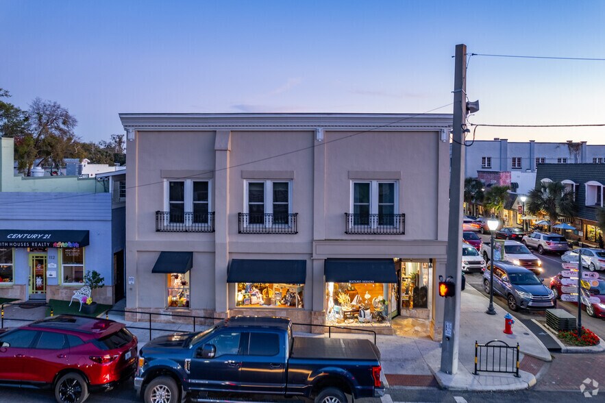 106 E 5th Ave, Mount Dora, FL à louer - Photo du bâtiment - Image 3 de 11