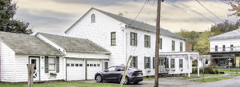 425 Main St, Franklin, NY for sale - Building Photo - Image 1 of 4