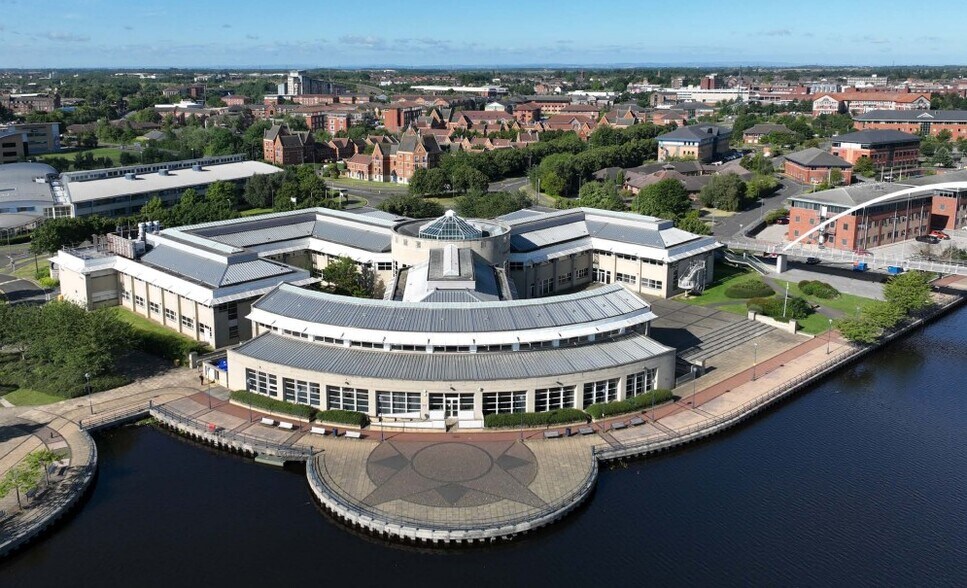 University Blvd, Thornaby à vendre - Photo principale - Image 1 de 4