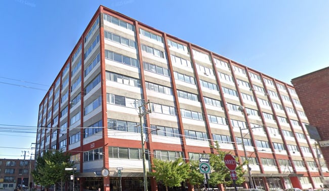 More details for 160 est R. Saint Viateur, Montréal, QC - Office for Lease