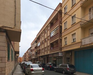 Plus de détails pour Multi-résidentiel à vendre