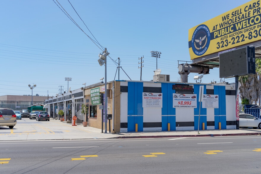 2216-2242 N San Fernando Rd, Los Angeles, CA à vendre - Photo du bâtiment - Image 3 de 6