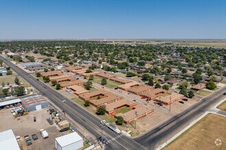 1301 S Maddox Ave, Dumas, TX - Aérien  Vue de la carte - Image1