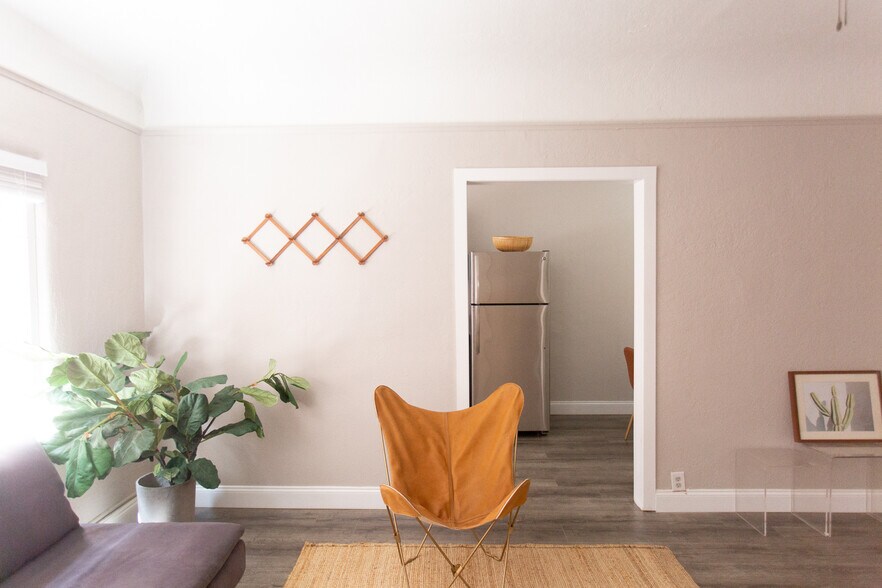 118 N Westmoreland Ave, Los Angeles, CA à vendre - Photo du bâtiment - Image 3 de 21