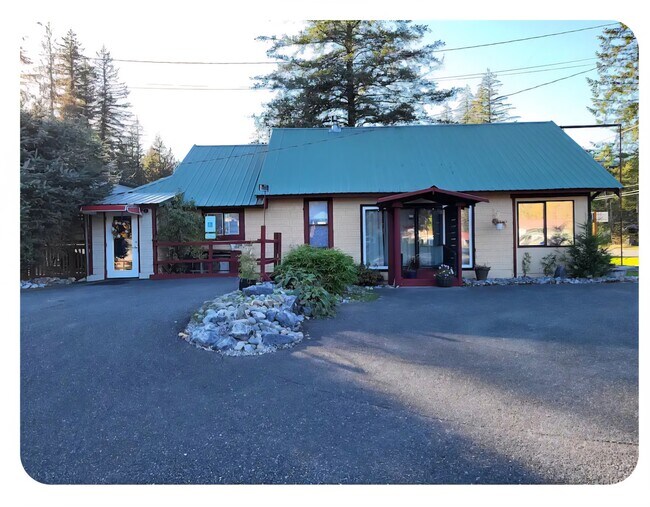 More details for 7471 Mt Baker Hwy, Maple Falls, WA - Retail for Sale