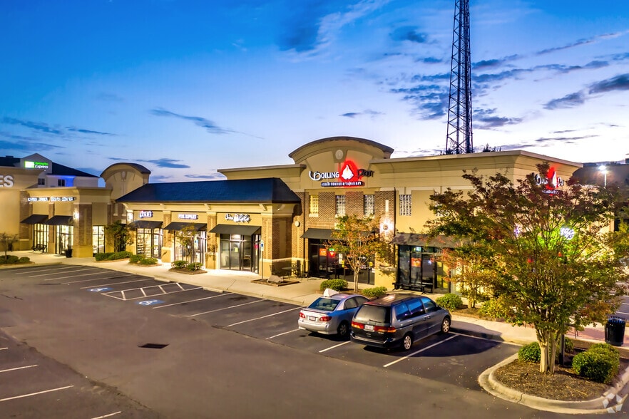 7010-7014 Smith Corners Blvd, Charlotte, NC for lease - Building Photo - Image 2 of 19
