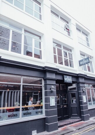 Plus de détails pour 12 Station St, Eastbourne - Coworking à louer