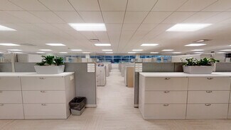 Plus de détails pour 6744 S Howell Ave, Oak Creek, WI - Bureau à louer