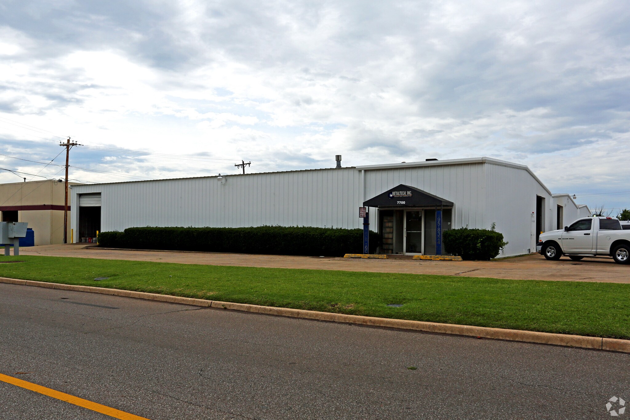 7700 Melrose Ln, Oklahoma City, OK for lease Primary Photo- Image 1 of 9