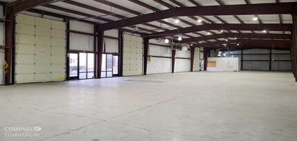 2735 SW High Desert Dr, Prineville, OR for lease Interior Photo- Image 1 of 5