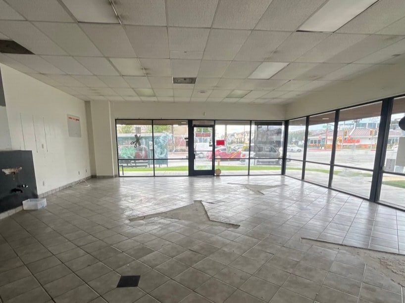 400-450 N Azusa Ave, West Covina, CA for lease Interior Photo- Image 1 of 2