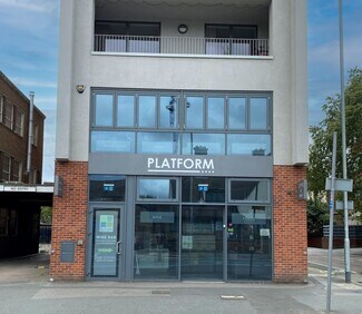 Plus de détails pour 9 Station Rd, Watford - Commerce de détail à vendre