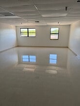 11575 US Route 1, Palm Beach Gardens, FL for lease Interior Photo- Image 1 of 4