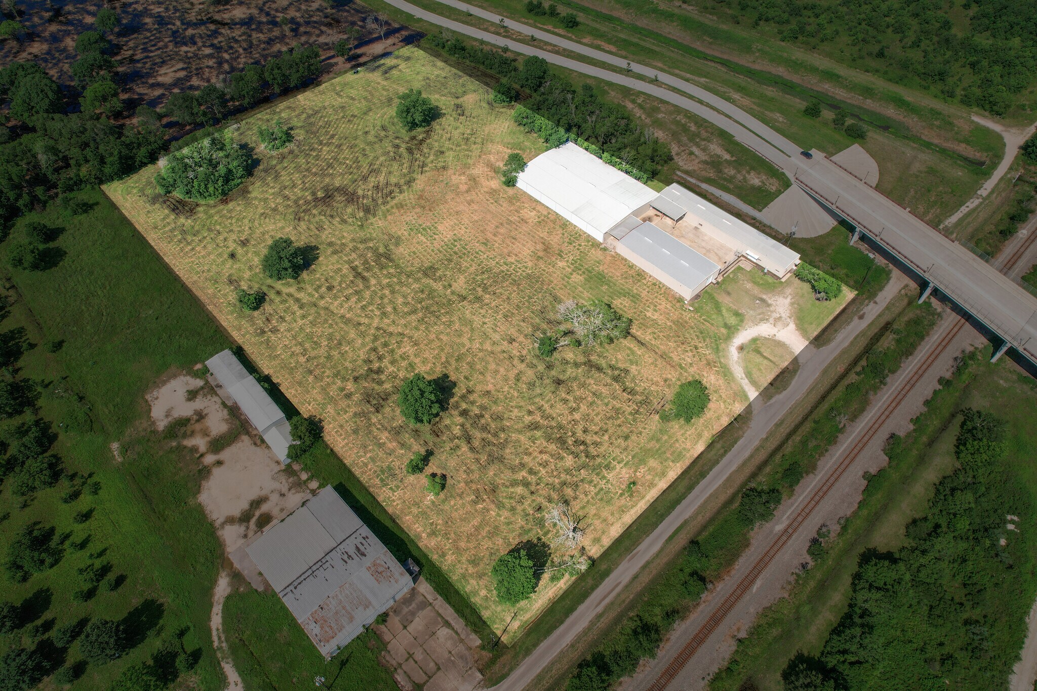 7002 Bissell Rd, Manvel, TX à louer Photo du bâtiment- Image 1 de 7