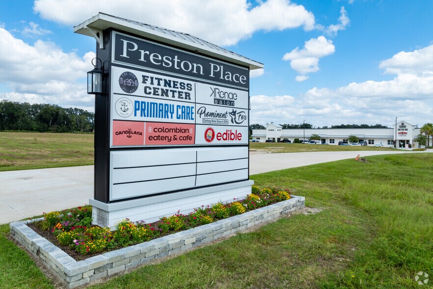 4061 Thomas St, Oxford, FL à louer - Photo du bâtiment - Image 2 de 25