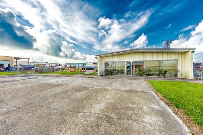 More details for 111 Dickson Rd, Houma, LA - Industrial for Lease