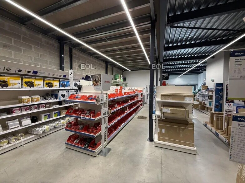 Flex dans Meaux à louer - Photo du bâtiment - Image 2 de 11