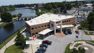 Plus de détails pour 200 N Church St, Mishawaka, IN - Commerce de détail à louer