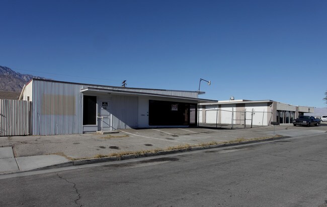 More details for 525-535 S Oleander Rd, Palm Springs, CA - Industrial for Lease