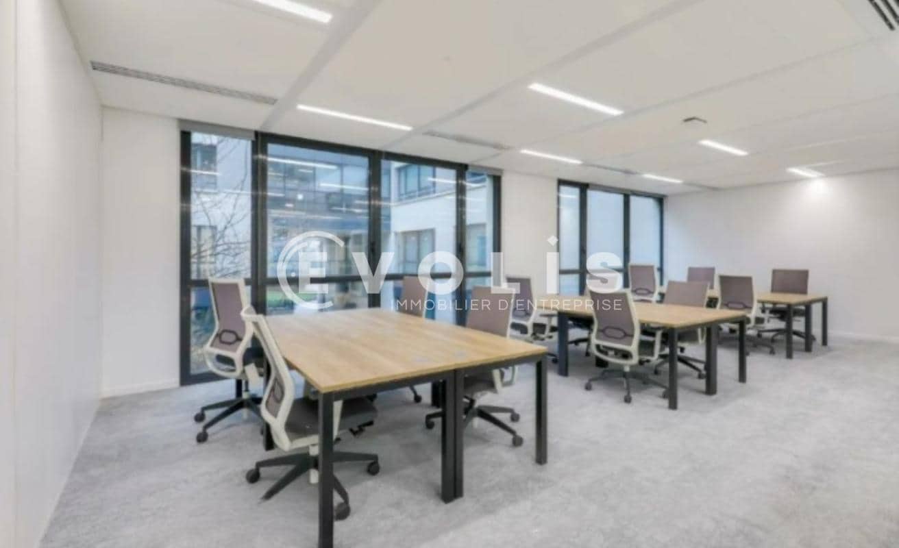 Office in Maisons-Alfort for lease Building Photo- Image 1 of 5