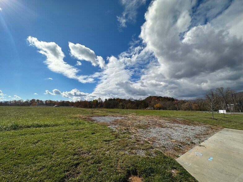 0 Cove, Roanoke, VA for sale - Building Photo - Image 1 of 16