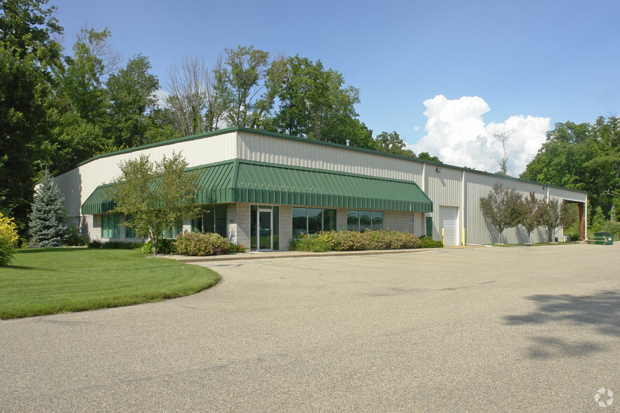 807 Production Pl, Holland, MI for lease - Primary Photo - Image 1 of 13