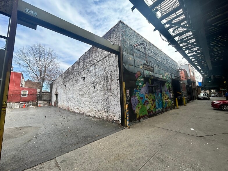 1903 Broadway, Brooklyn, NY for lease - Building Photo - Image 2 of 11