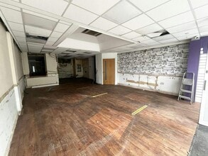 80 Coombe Ln, London for lease Interior Photo- Image 2 of 2