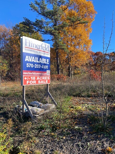 Sathers Dr, Pittston Township, PA à vendre - Photo du bâtiment - Image 1 de 5