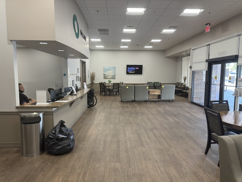 1667 Gulf To Bay Blvd, Clearwater, FL à louer - Photo intérieure - Image 2 de 10