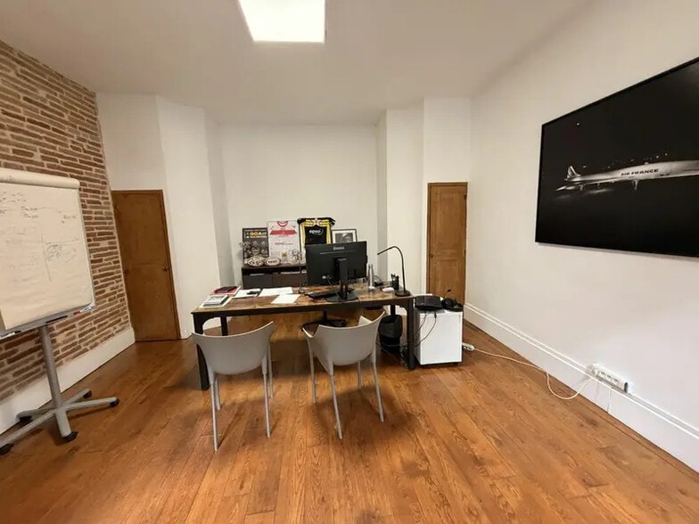 Office in Pechbonnieu for sale - Interior Photo - Image 3 of 9