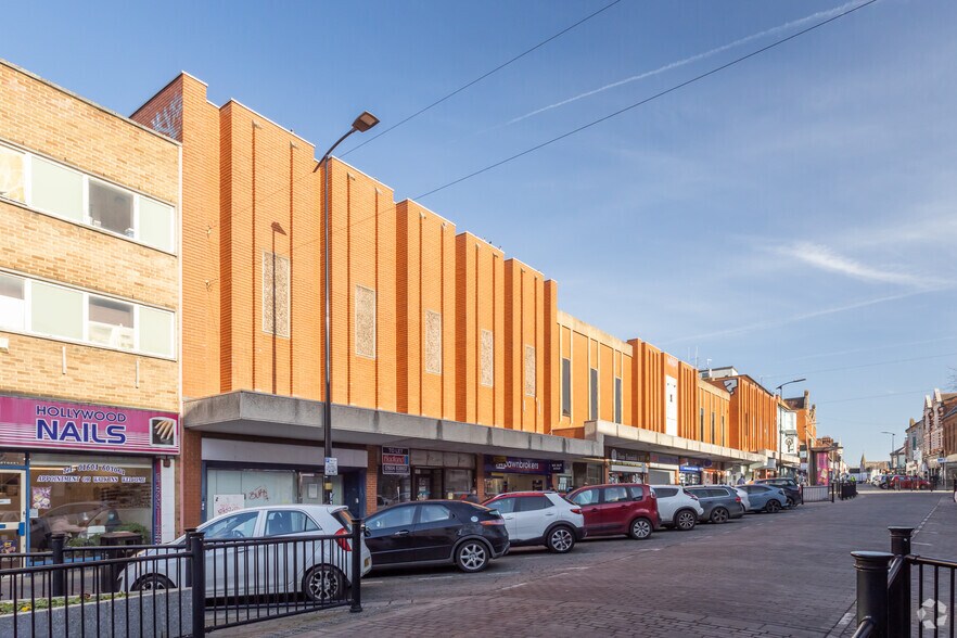 71-77 Abington St, Northampton à louer - Photo du bâtiment - Image 2 de 6