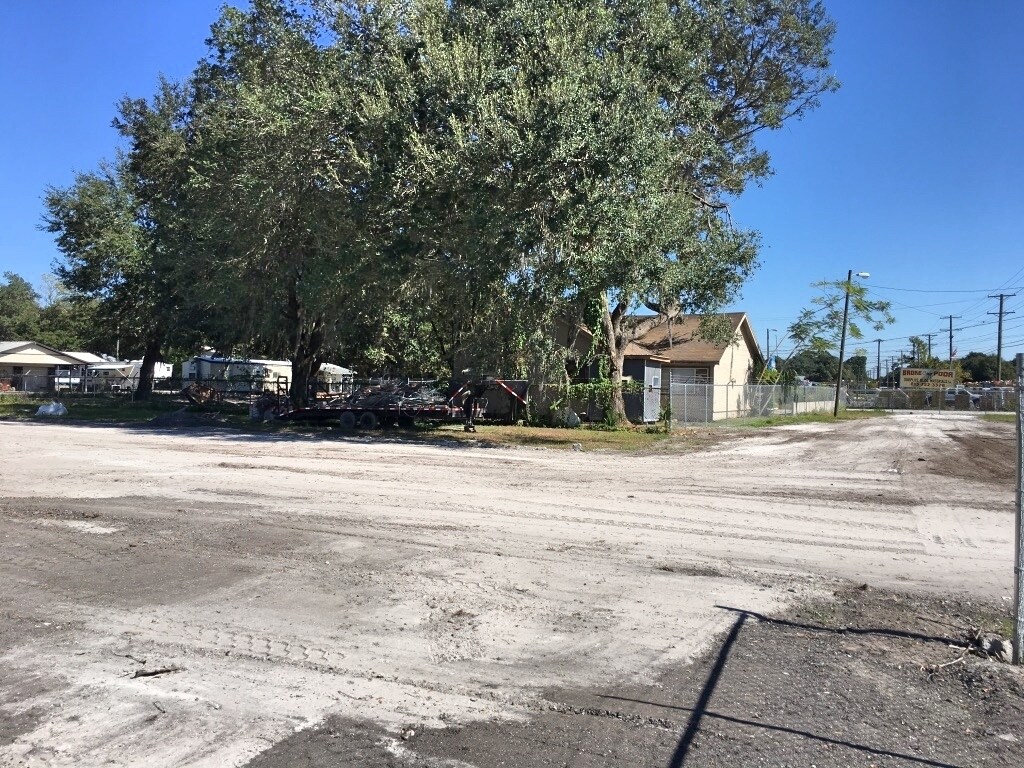 2610 E US Hwy 92, Plant City, FL à louer Photo principale- Image 1 de 7