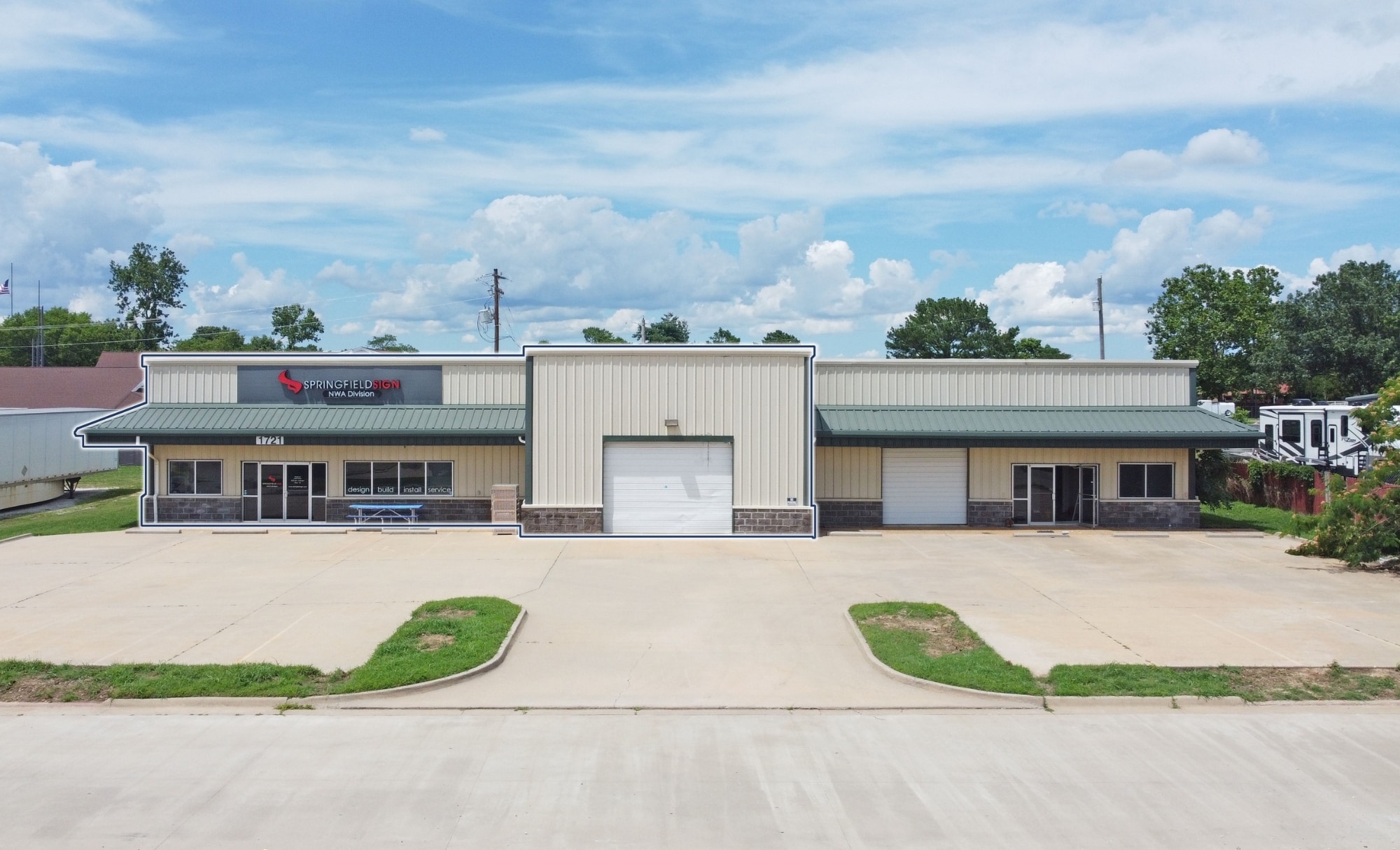 1721 Acorn Dr, Rogers, AR for lease Building Photo- Image 1 of 24