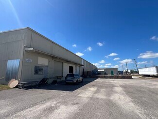 Plus de détails pour 5705 E Hanna Ave, Tampa, FL - Industriel à louer