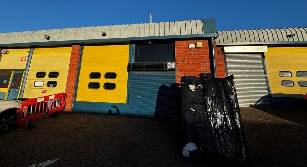 Clifford Rd, Londres à louer - Photo du bâtiment - Image 3 de 3