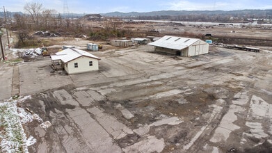 100 Armco Rd, Ashland, KY for lease Interior Photo- Image 2 of 34