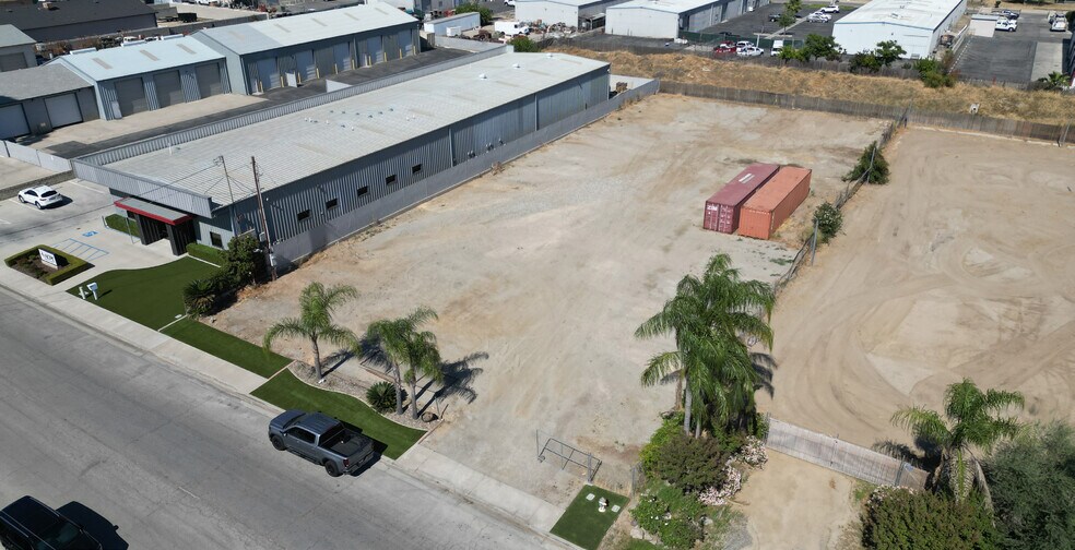 1634 Art St, Bakersfield, CA for lease - Building Photo - Image 2 of 4